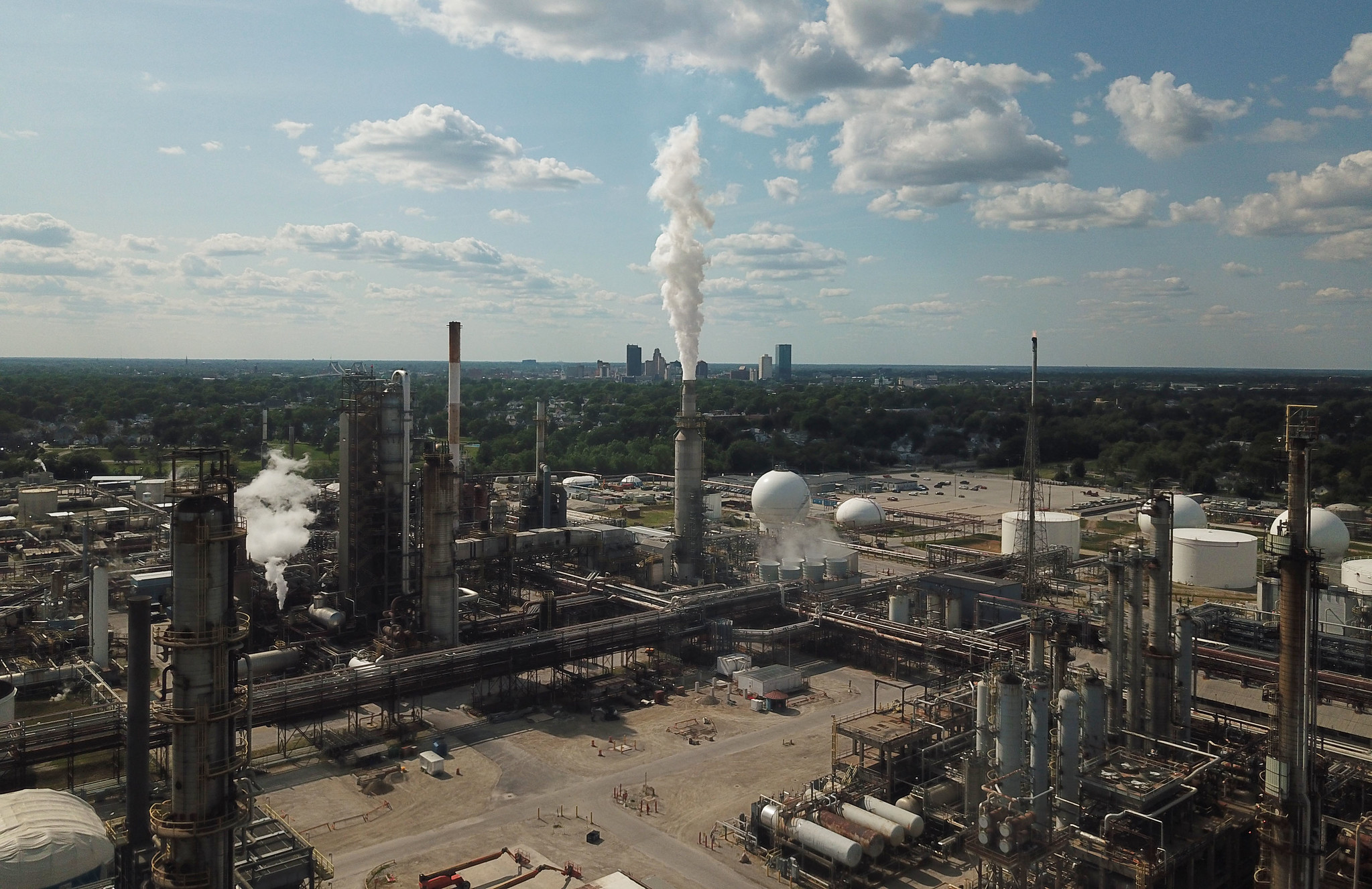 托莱多炼油公司位于俄亥俄州托莱多的炼油厂，2019年7月